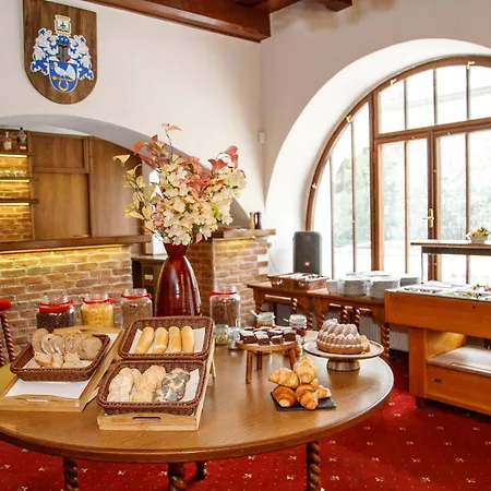 Hotell Rozmbersky Dvur Český Krumlov