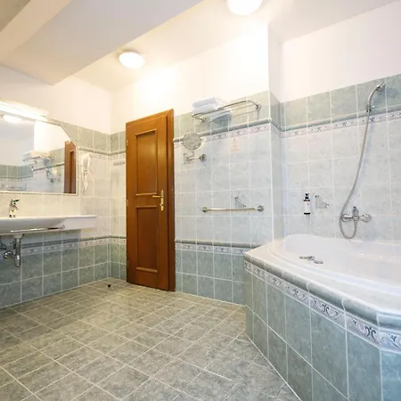 Hotell Rozmbersky Dvur Český Krumlov