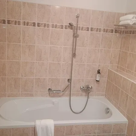 Rozmbersky Dvur Hotel Cesky Krumlov