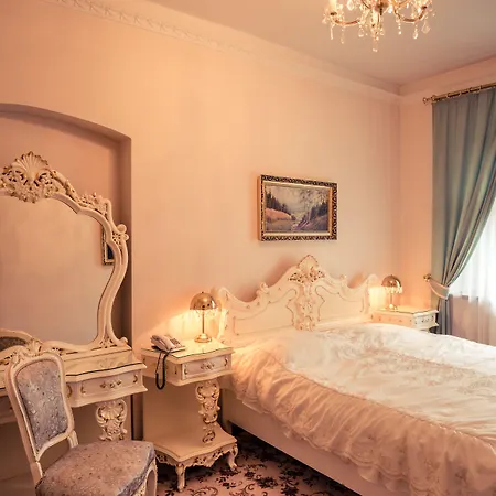 Lh Gold 4*