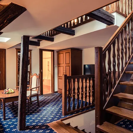 Rozmbersky Dvur Hotel Cesky Krumlov
