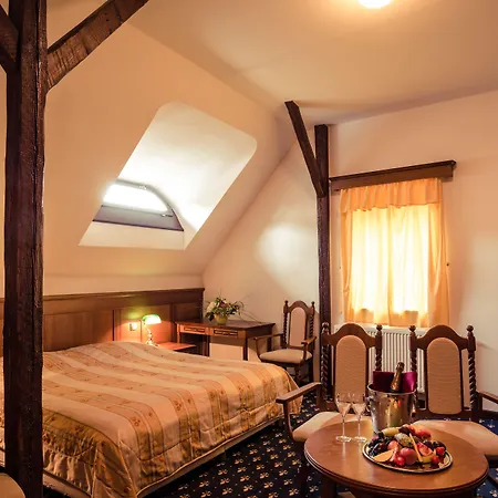 Rozmbersky Dvur Hotell