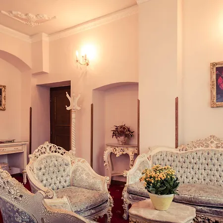 Hotel Lh Gold 4*