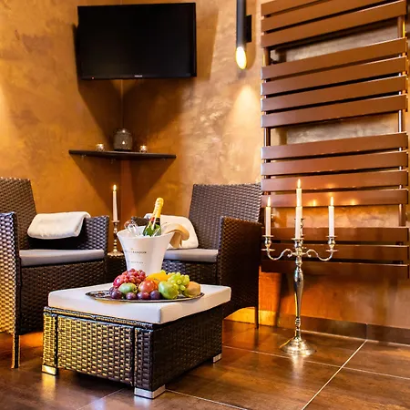 Rozmbersky Dvur Hotel Cesky Krumlov