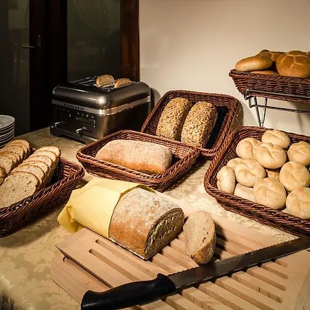 Hotel Rozmbersky Dvur Cesky Krumlov