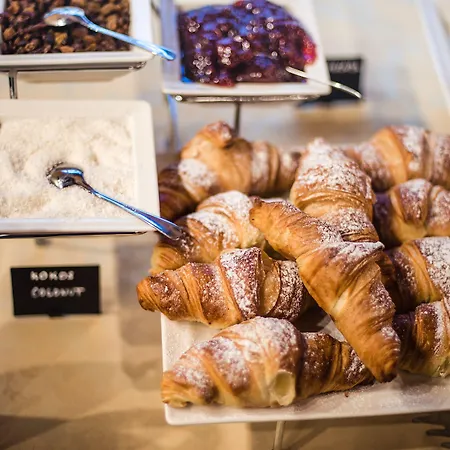 Rozmbersky Dvur Hotel Cesky Krumlov