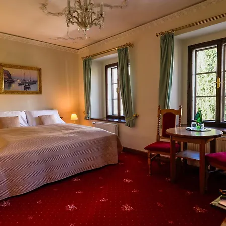 Hotel Lh Gold 4*