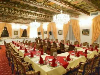 Rozmbersky Dvur Hotel Cesky Krumlov