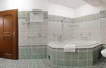 Rozmbersky Dvur Hotel 4*