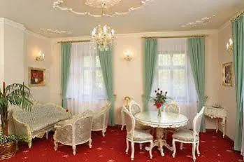 Rozmbersky Dvur Hotel