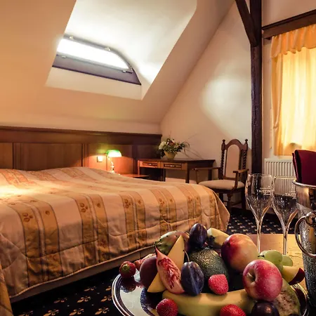 Rozmbersky Dvur Hotel 4*
