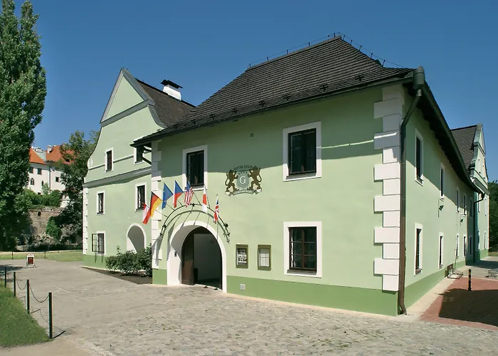 Rozmbersky Dvur Cesky Krumlov