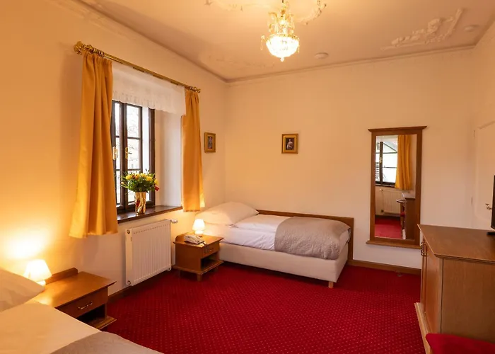 Rozmbersky Dvur Cesky Krumlov