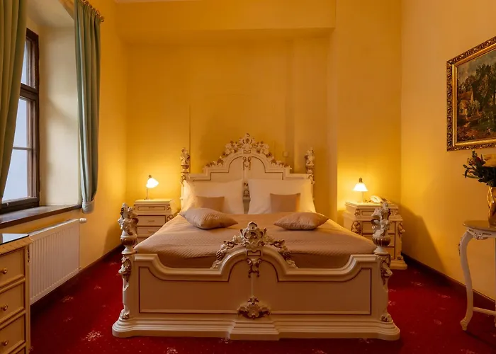 Rozmbersky Dvur Hotel Cesky Krumlov